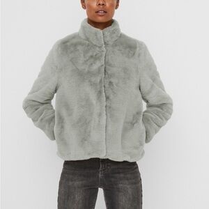 NEW Magaschoni Light Gray Faux Fur Jacket Size XSmall